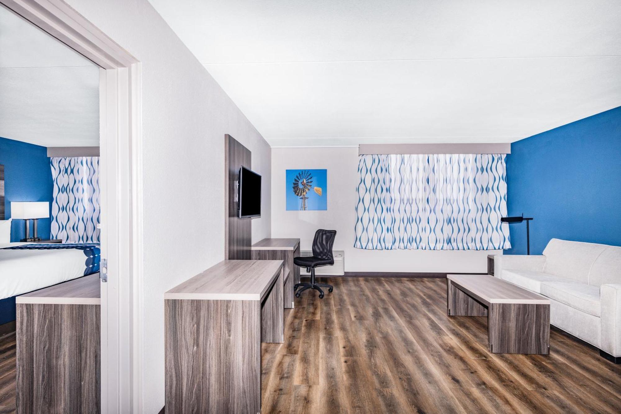 Wingate By Wyndham Wichita Airport Hotel Bagian luar foto